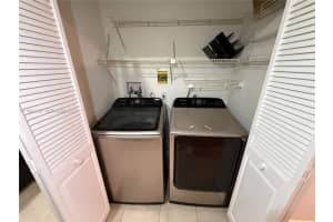 3325 Oak Dr, Hollywood, FL 33021, - MLS#A11924196