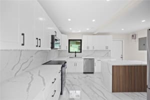 3850 Nw 188th St, Miami Gardens