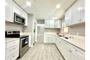 912 NE 9th Ct, Pompano Beach, FL 33060, - MLS#A11924232