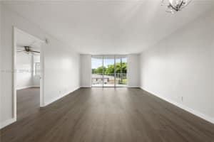 16740 NE 9th Ave APT 203, North Miami Beach, FL 33162, - MLS#A11924267