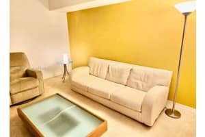 6423 Collins Ave Apt 207, Miami Beach, FL 33141, - MLS#A11924287