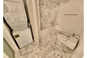 6423 Collins Ave Apt 207, Miami Beach, FL 33141, - MLS#A11924287