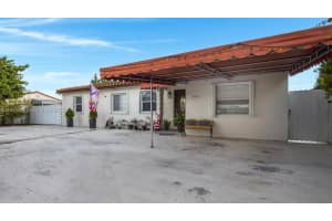 9980 Sw 37th Ter, Miami