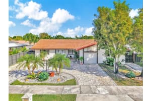 31 NW 133rd Pl, Miami, FL 33182, - MLS#A11924319