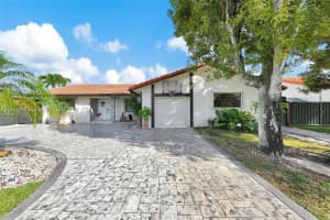 31 NW 133rd Pl, Miami, FL 33182, - MLS#A11924319