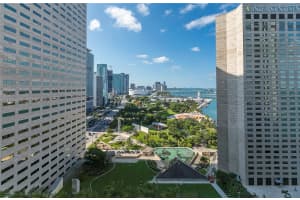 325 S Biscayne Blvd 2424, Miami