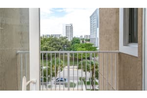 102 SW 6th Ave APT 401, Miami, FL 33130, - MLS#A11924377