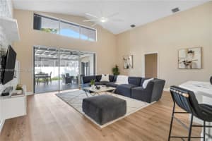 18361 Nw 10th St Pembroke Pines, FL 33029 - MLS#A11924426