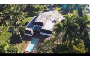 901 SW 121st Ave, Davie, FL 33325, - MLS#A11924441