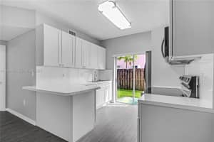 8021 Lake Dr APT 102, Doral, FL 33166, - MLS#A11924451