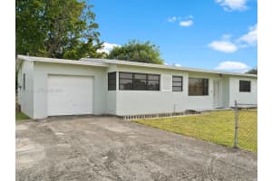 19621 Nw 39th Ct Miami Gardens, FL 33055 - MLS#A11924481