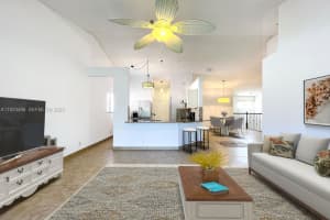 20 Vía De Casas Sur APT 202, Boynton Beach, FL 33426, - MLS#A11924486