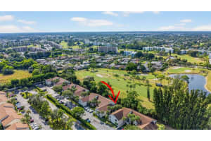 3259 Perimeter Dr 3259, Green Acres