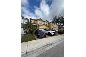 11027 Nw 87th Ln Doral, FL 33178 - MLS#A11924539