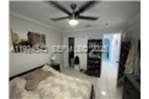 1471 W 43rd Pl 302 Hialeah, FL 33012 - MLS#A11924543