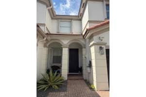 8148 NW 108th Ct, Miami, FL 33178, - MLS#A11924547