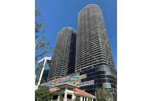 55 Sw 9th St 1807, Miami