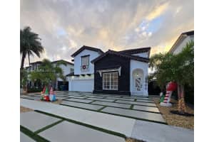 1680 Sw 154th Path, Miami