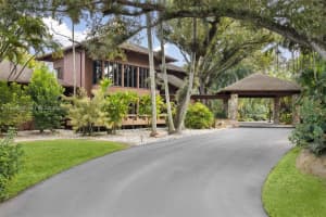 21675 Sw 232nd St, Miami