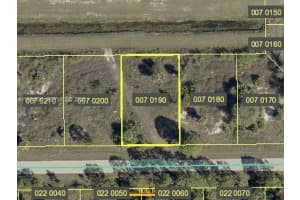946 Chadwick St Lehigh Acres, FL 33974 - MLS#A11924590