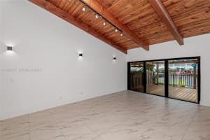 2621 Parkview Dr S, Hallandale Beach, FL 33009, - MLS#A11924617