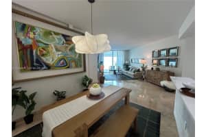 9055 Sw 73 Ct 809, Miami