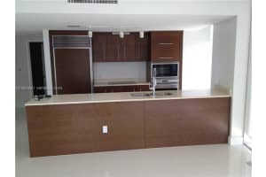 475 Brickell Ave 2415, Miami