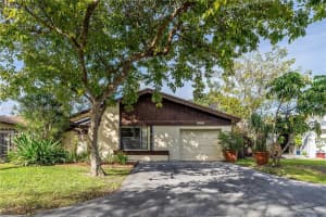 13585 Sw 114th Ter, Miami 13585 Sw 114th Ter, Miami