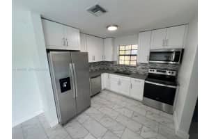 4421 Nw 33rd St Lauderdale Lakes, FL 33319 - MLS#A11924685