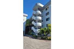 8020 Hampton Blvd 202, North Lauderdale