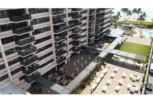 5225 Collins Ave 1204 Miami Beach, FL 33140 - MLS#A11924739