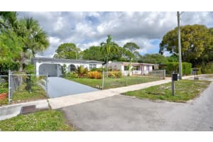 1035 NW 11th Ct, Fort Lauderdale, FL 33311, - MLS#A11924756