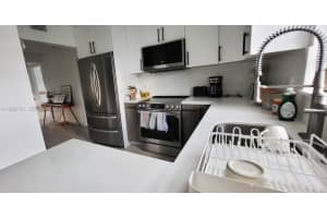 1605 Meridian Ave APT 401, Miami Beach, FL 33139, - MLS#A11924781