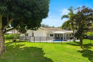 2729 Nw 28th St Boca Raton, FL 33434 - MLS#A11924797