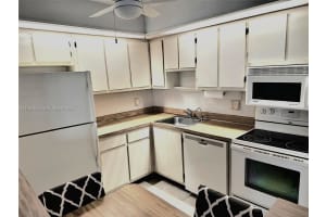 9530 N Belfort Cir 108 Tamarac, FL 33321 - MLS#A11924802