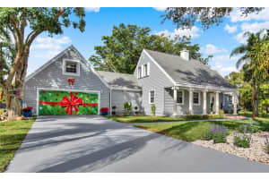 22820 Sw 179th Pl, Miami