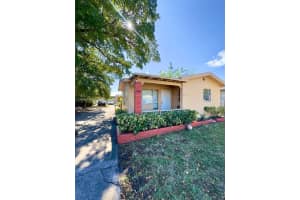 1814 Washington St 1-4 Hollywood, FL 33020 - MLS#A11924876