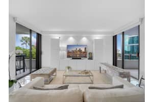 151 Se 15th Rd 501, Miami