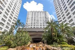 905 Brickell Bay Dr 1126, Miami
