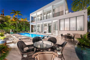 2700 Ne 18th St Fort Lauderdale, FL 33305 - MLS#A11924931