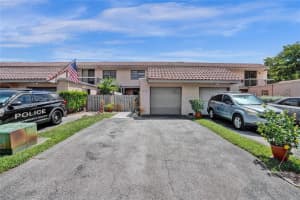 20607 Ne 7th Ct, Miami