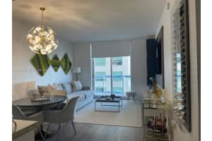 185 Sw 7th St 2014, Miami