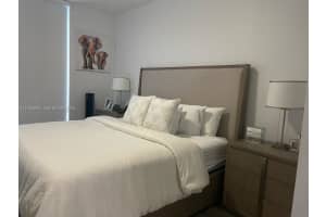 185 SW 7th St APT 2014, Miami, FL 33130, - MLS#A11924936