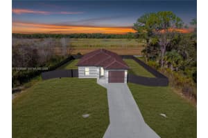 5107 Vera Ave N, Lehigh Acres, FL 33971, - MLS#A11924959