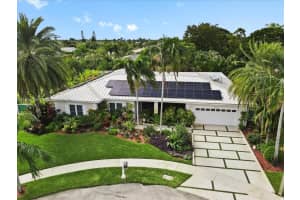 16751 Waters Edge Dr, Weston 16751 Waters Edge Dr, Weston