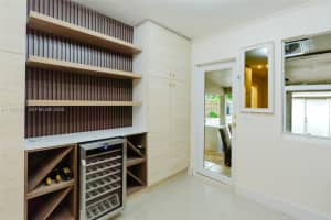 1007 Nw 120th St, North Miami