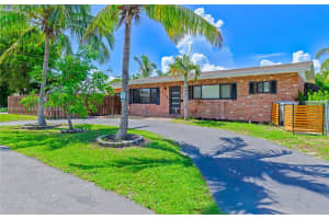 1204 NE 7th St, Pompano Beach, FL 33060, - MLS#A11925100