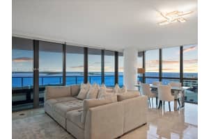 1331 Brickell Bay Dr 1811 Miami, FL 33131 - MLS#A11925134