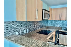 300 S Biscayne Blvd 3011 Miami, FL 33131 - MLS#A11925147