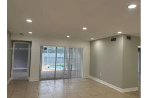 10324 NW 3 St, Plantation, FL 33324, - MLS#A11925156